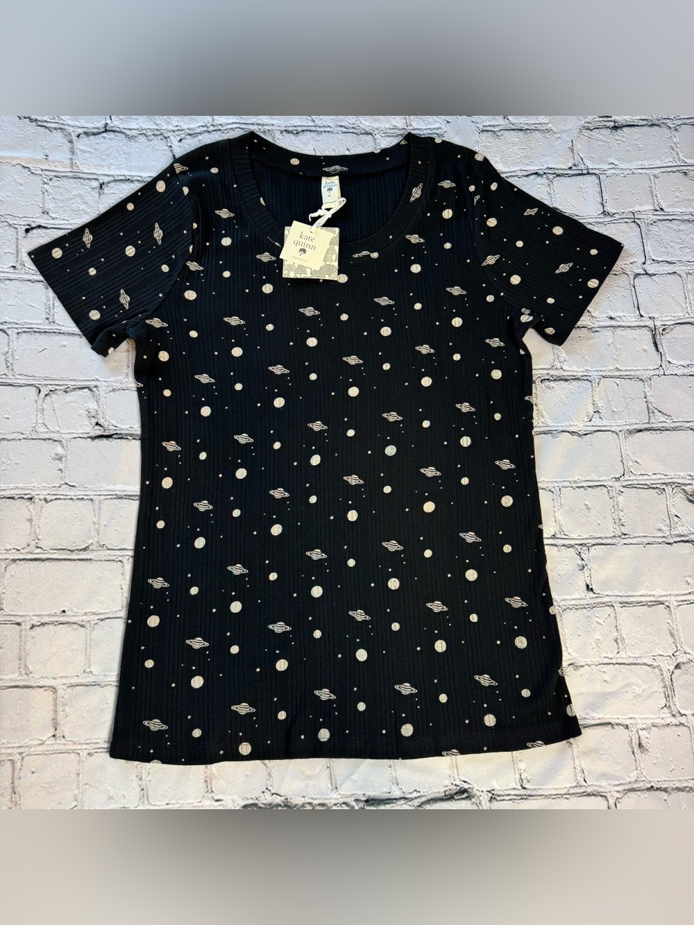 kate quinn NWT Women’s Organic Cotton Black Ribbed Tee w/ Planet Print Size M